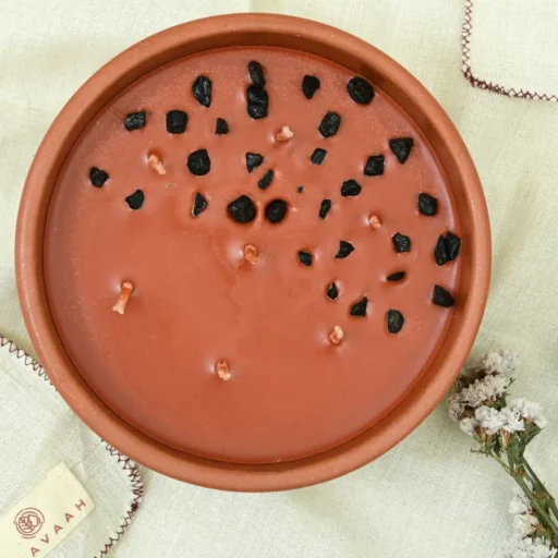 rain gili mitti soy candle 4