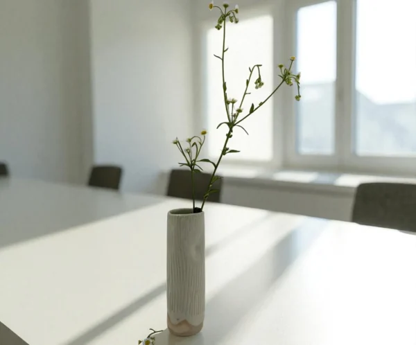 Lilting Reed Vase - Image 3