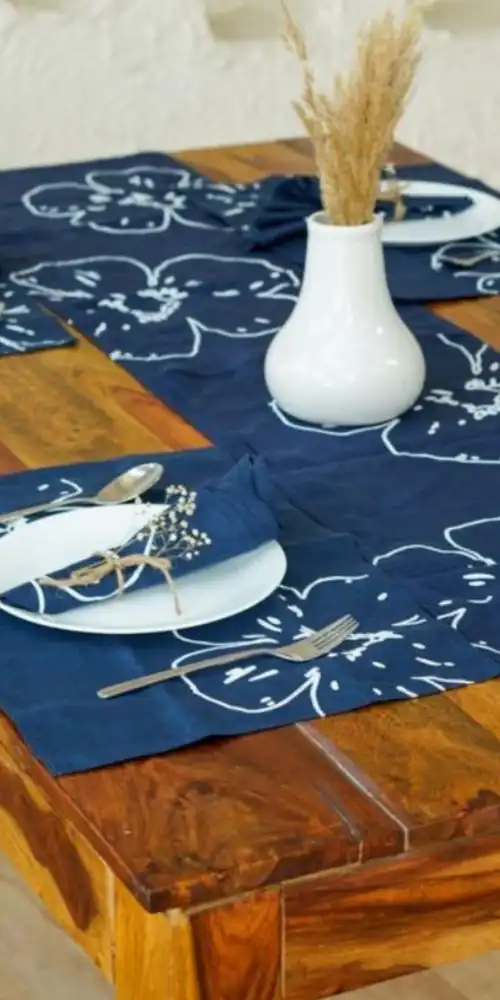 festive table