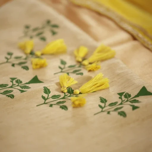 marigold table runner 9