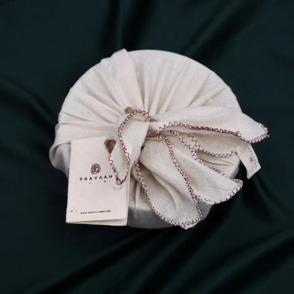Rasal Grandeur Hand Poured Soy Candle - Image 2