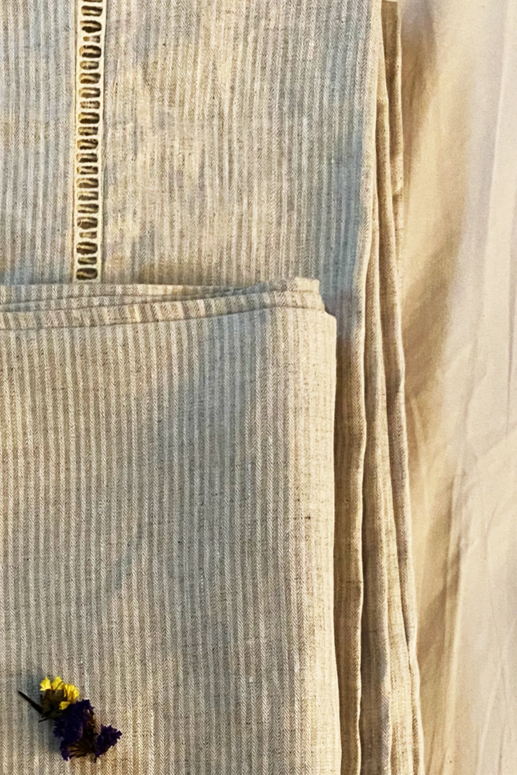 Dharti Hemp Bedsheet Set 4 Dharti Hemp Bedsheet Set (3)