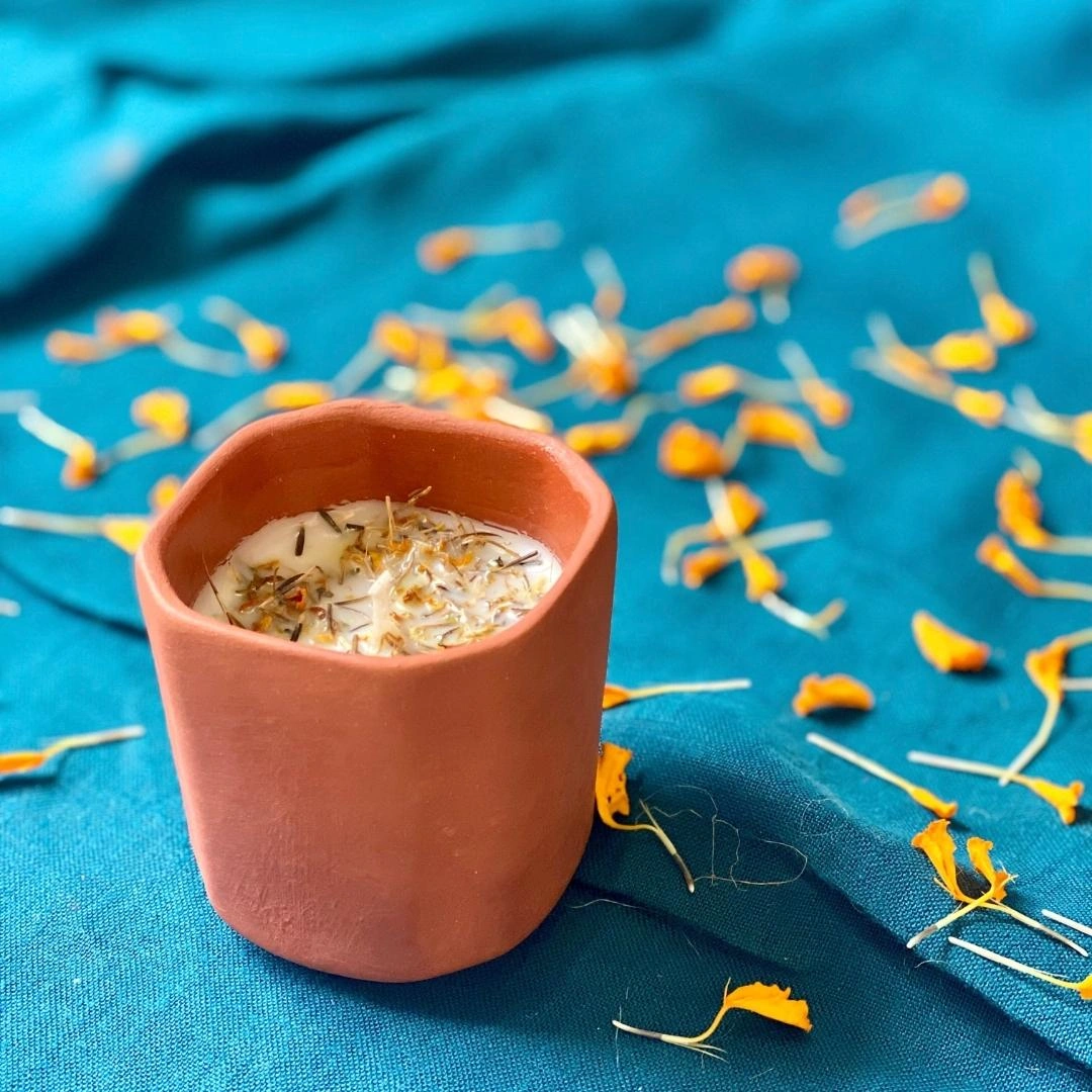 Pachva Oud and Amber Soy Candle 2 Pachva Oud and Amber Soy Candle (1)