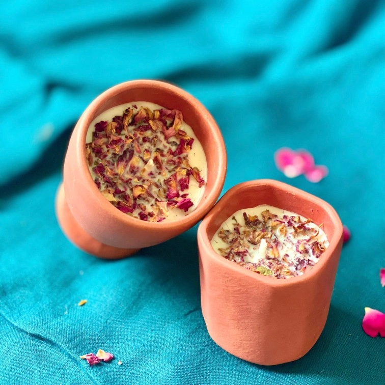 Rowan British Rose Sandalwood Soy Candle 1 Rowan British Rose Sandalwood Soy Candle (2)