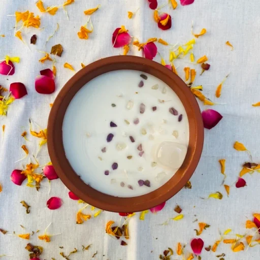 Vrindavani Citronella and Basil Soy Candle XL (2)